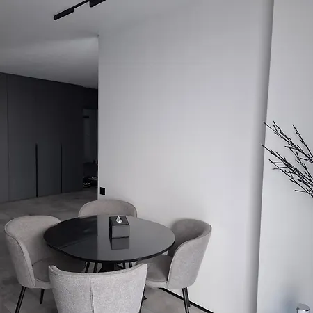 Appartamento Modern Dark Minimalist With Panoramic Views *